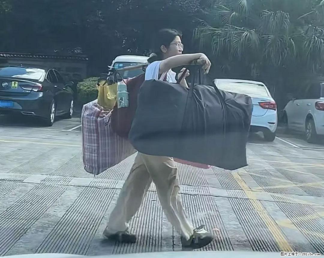 全网追的“扁担女孩”，找了一份暑假工，时薪12元 - 锦州生活资讯 - 锦州28生活网 jinzhong.28life.com