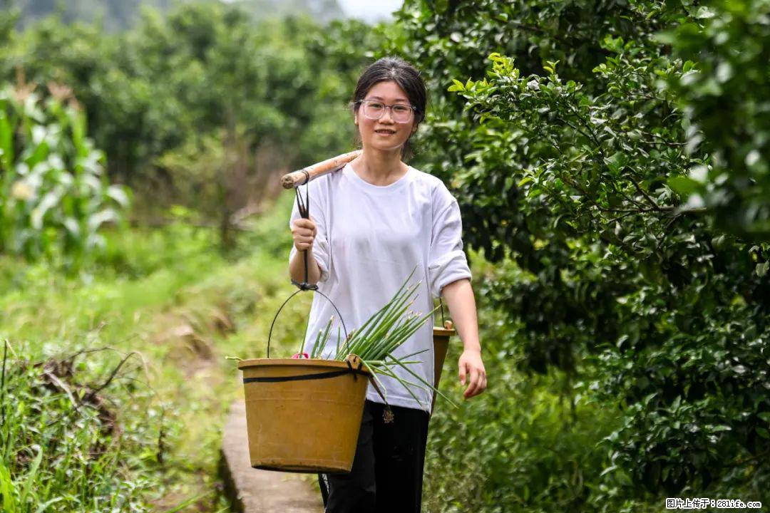 全网追的“扁担女孩”，找了一份暑假工，时薪12元 - 锦州生活资讯 - 锦州28生活网 jinzhong.28life.com